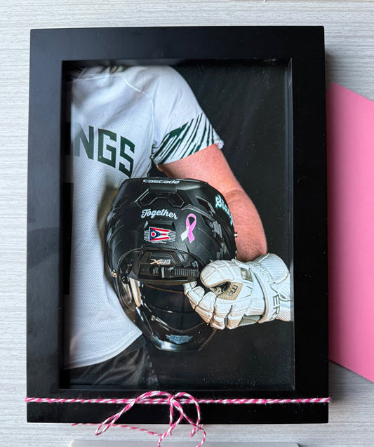 Strongsville Boys Lacrosse team supporting Breast Cancer